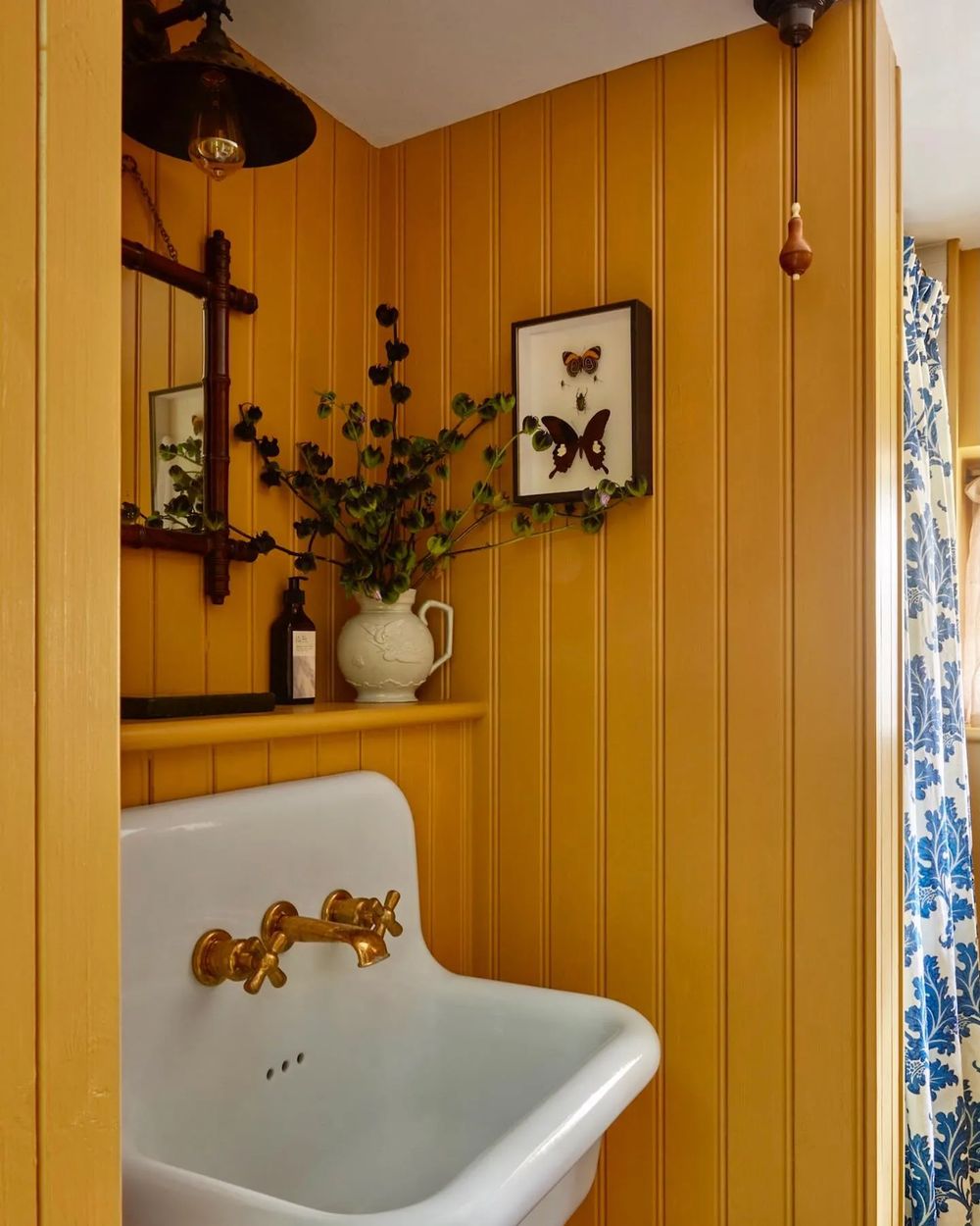 Yellow bathroom decor beadboard jjamesmackie