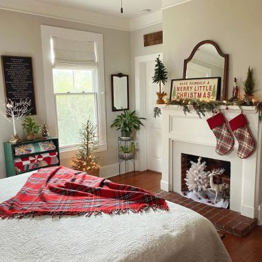 Cheap Christmas Decorations our1880southerncottage