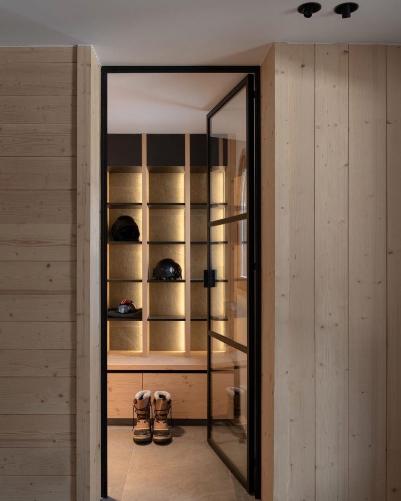10 Essential Ski Chalet Home Decor Ideas