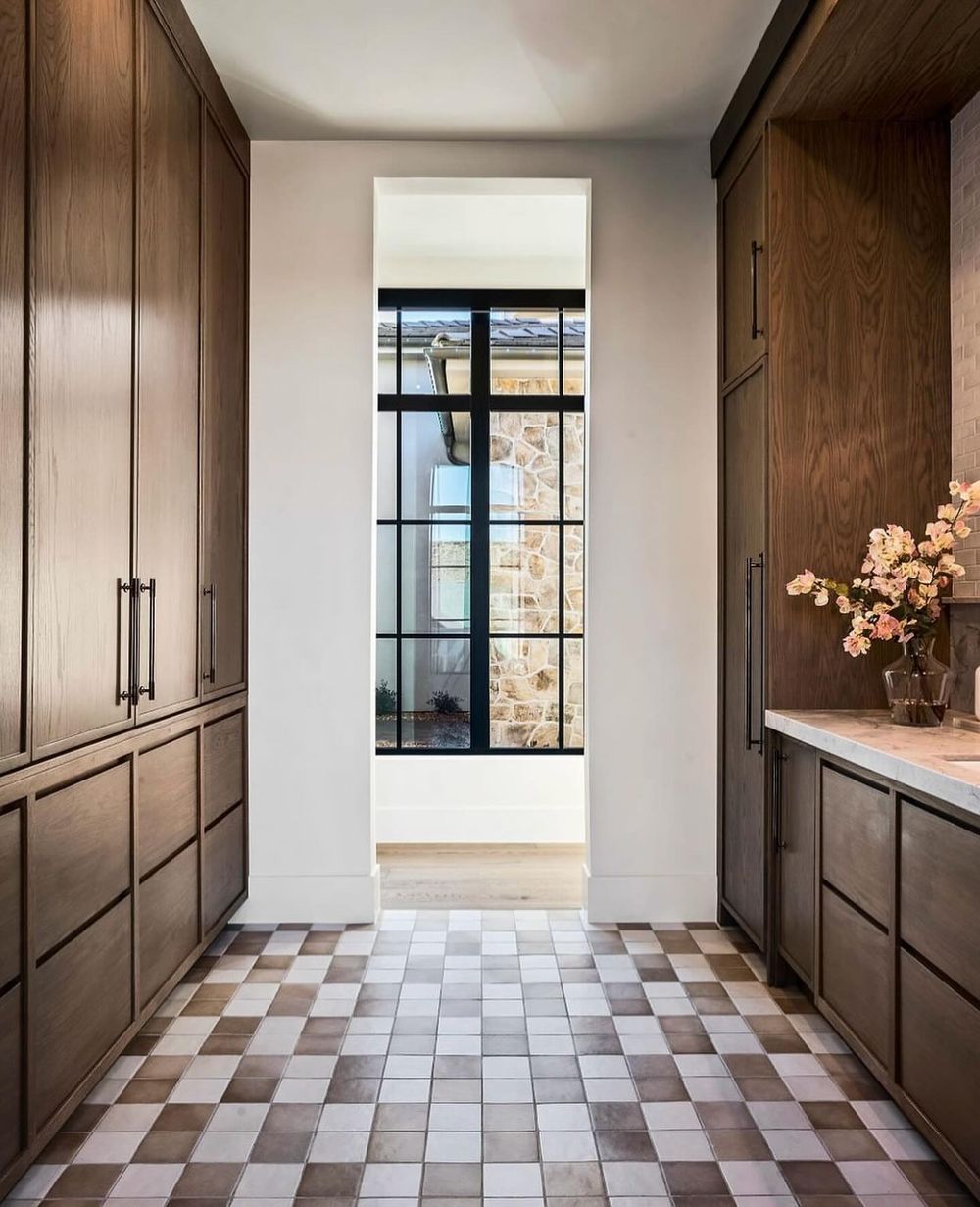 Types of Tiles flooring butler's pantry @housewestdesign