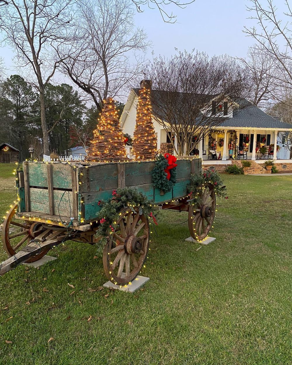 Outdoor Christmas decor Wood wagon with string lights thecharminghare