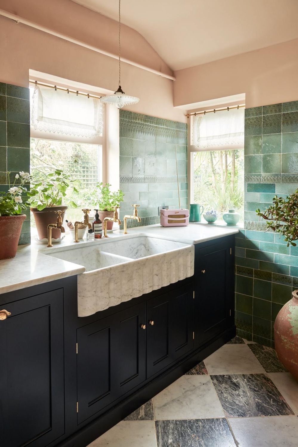 black kitchen cabinets lower devolkitchens