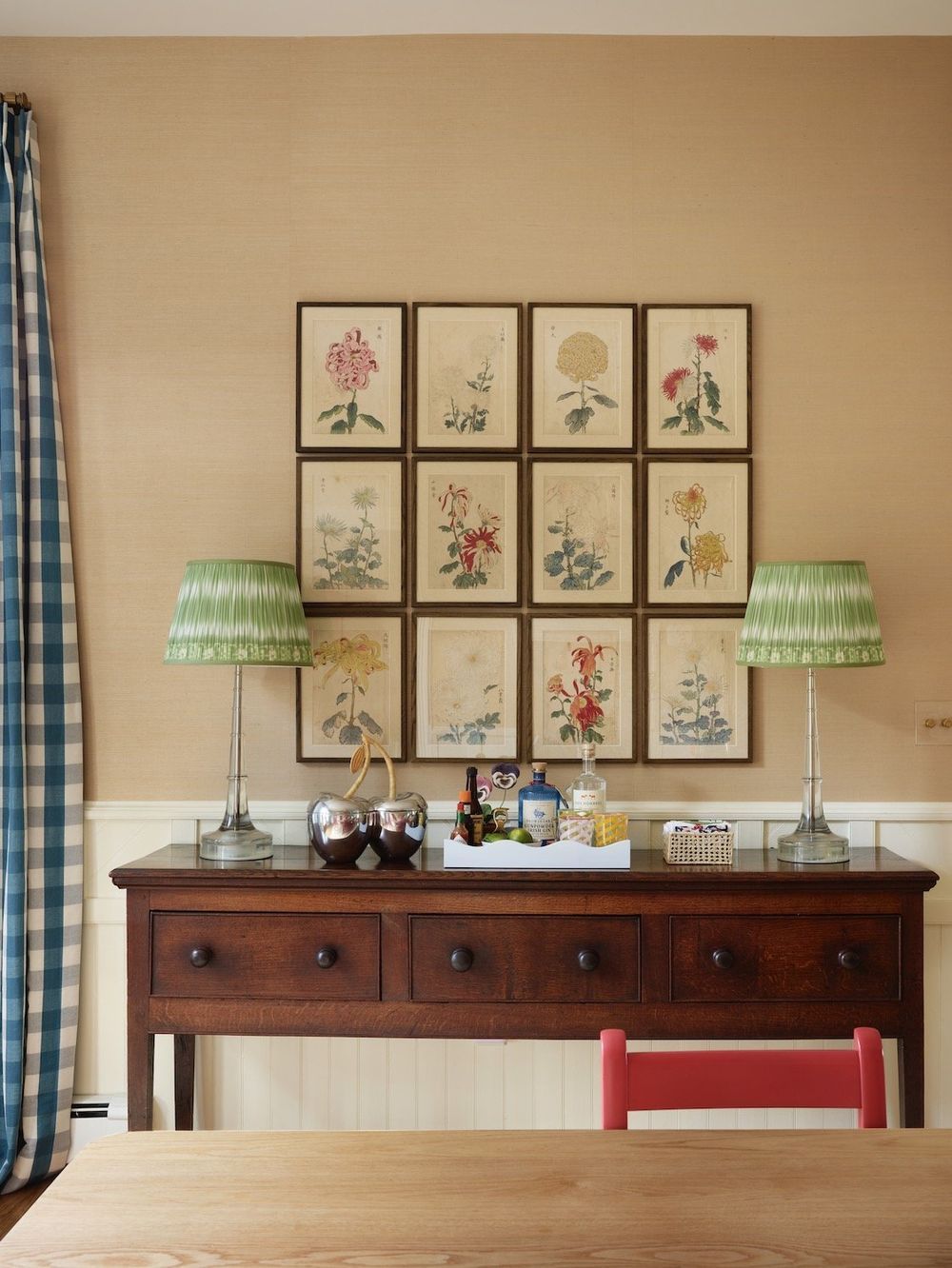 English country wall decor ideas Pressed flowers art sarahbrowninteriors