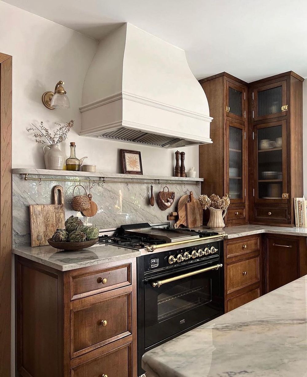 Wood kitchen cabinets @brepurposed