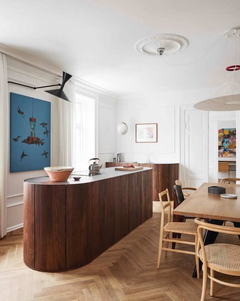 8 Stunning Rounded Kitchen Islands Ideas