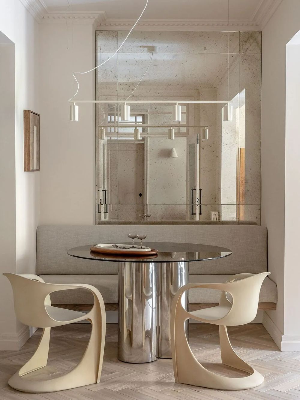 Contemporary breakfast nook studio.skey_