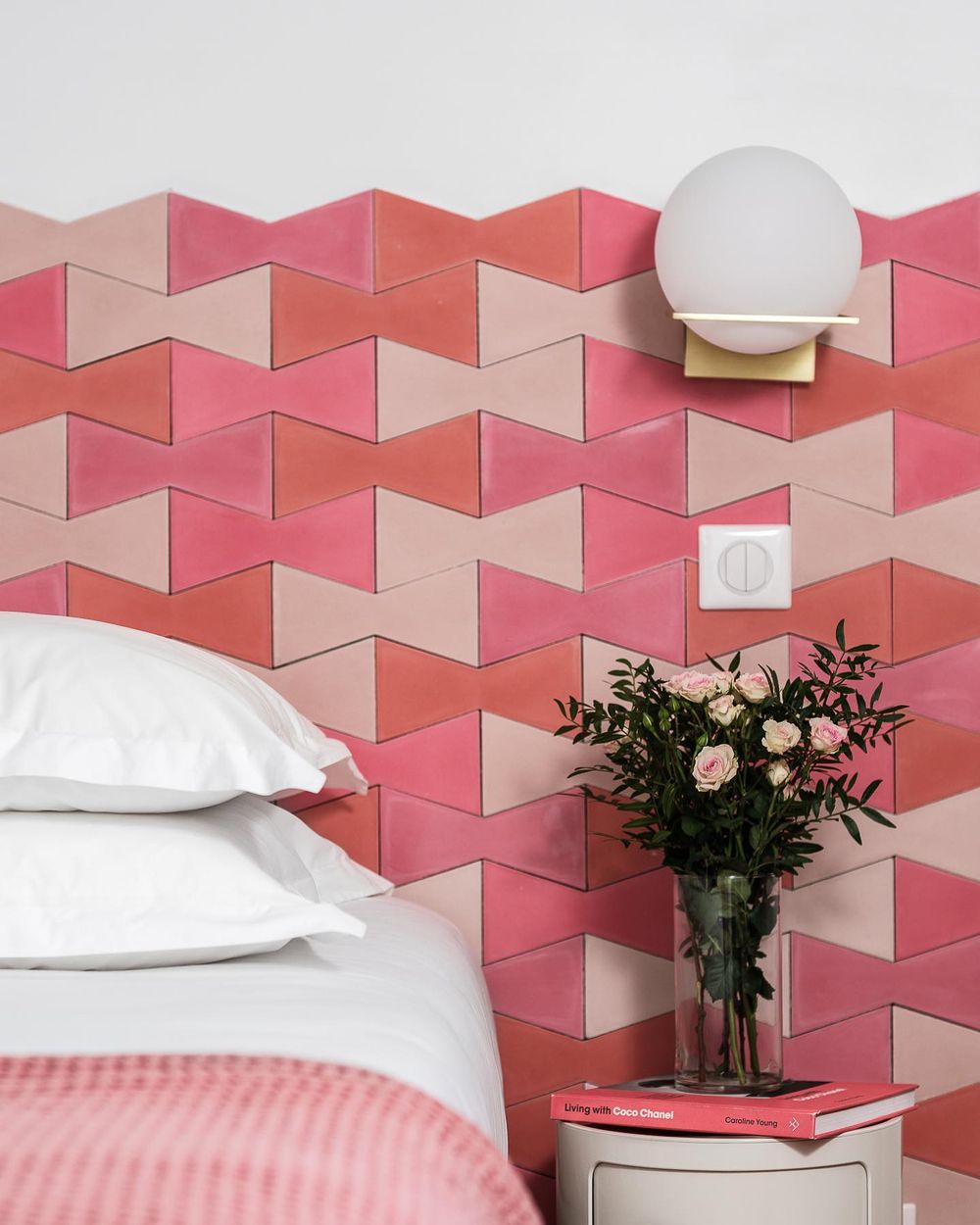 Pink bedroom wall tile ideas @lesmaisonsfabel
