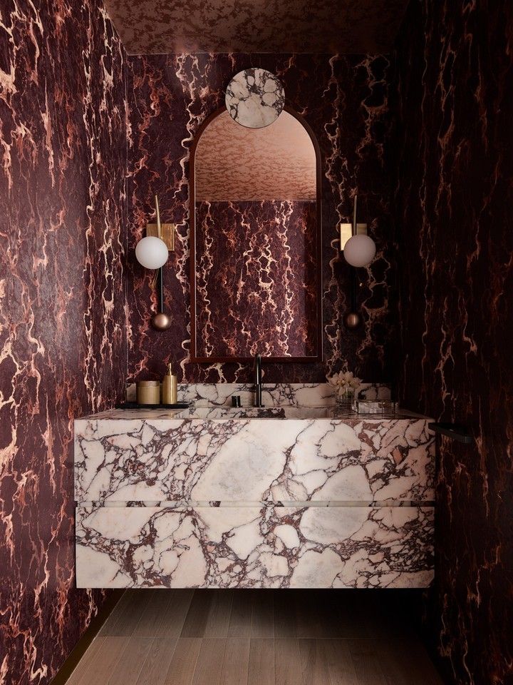 Plum marble bathroom gregnatale