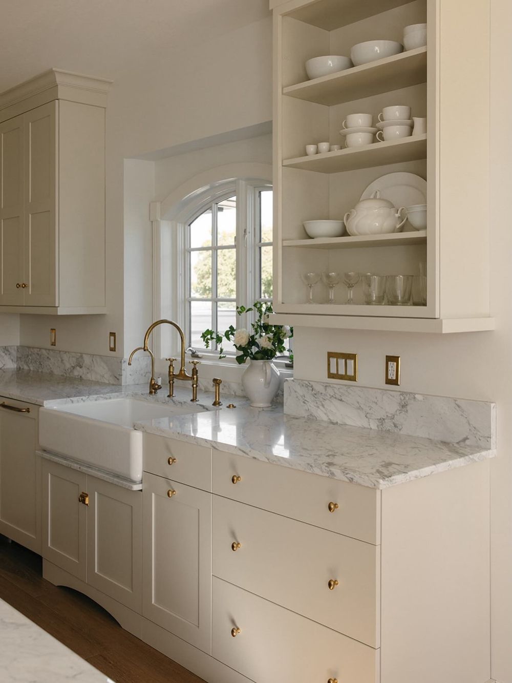 Cream kitchens design @eradesignhouse